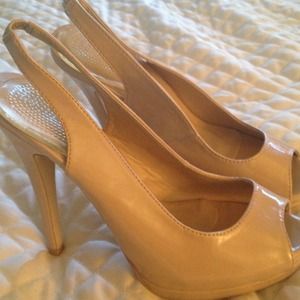 Sexy nude heels!!!! They are very cute!