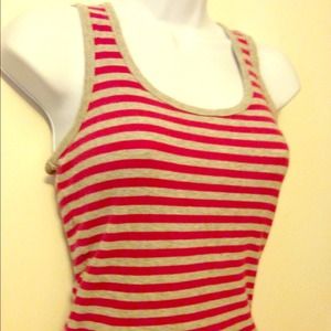❌Sold💝BUNDLED Gap Racer Back Tank Pink & Grey