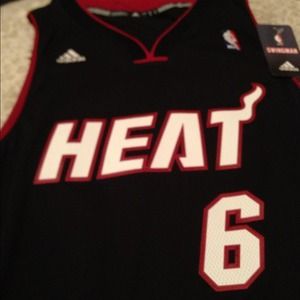 Brand New Miami Heat "Lebron James" Jersey Size L