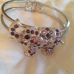 Very cute purple elephant bracelet!