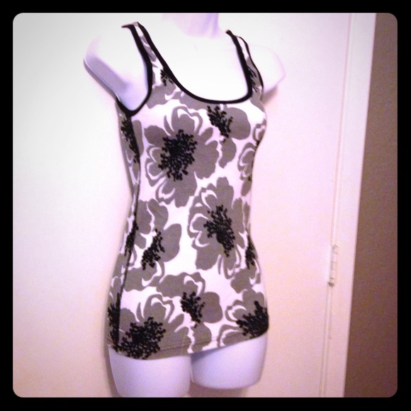 💝Bundked❌SOLD Organic Cotton Black & White Tank