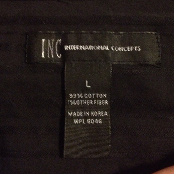 Mens black button up - Picture 2 of 2