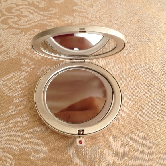 mirror - Picture 3 of 3