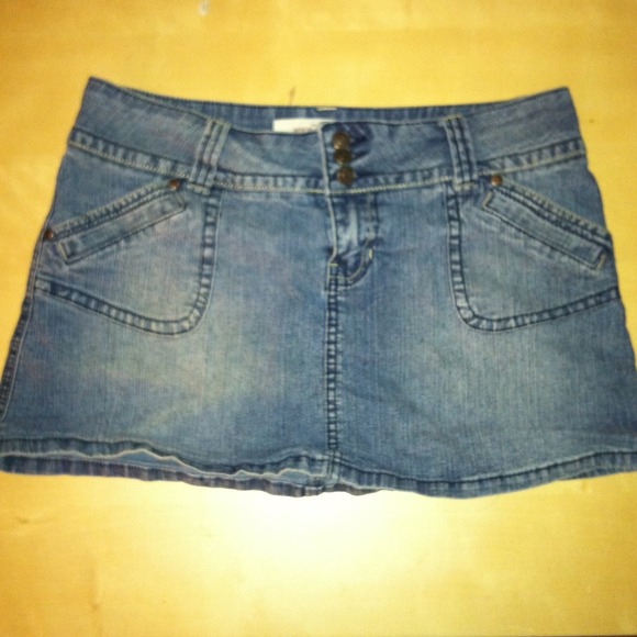 Hydraulic jean skirt!!! Super cute!!!