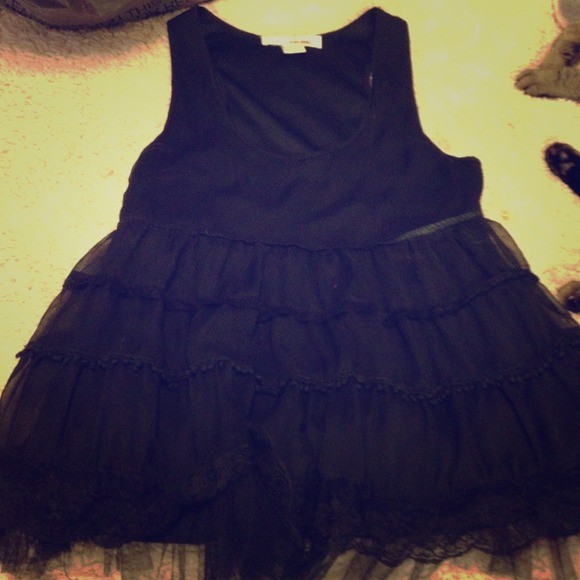 Baby doll style black tank!