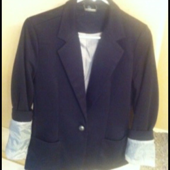 Blazer - Picture 2 of 2
