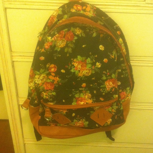 ❗Reduced***Floral backpack
