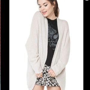 Brandy Melville Caroline Sweater Cardigan