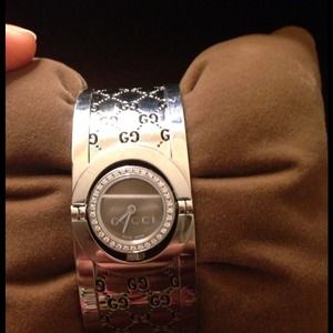 Authentic Gucci Watch - Twirl Collection