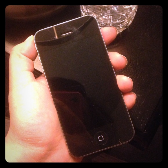 Apple iPhone 4