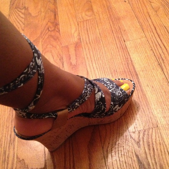 Wedge - Picture 1 of 3