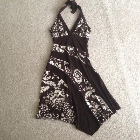 Dresses & Skirts - 🚫Sold in Bundle🚫Brown pattern halter dress