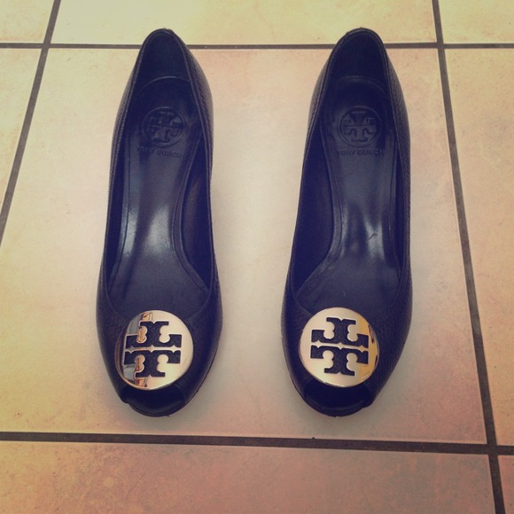 Authentic Tory Burch Shoes Size 7