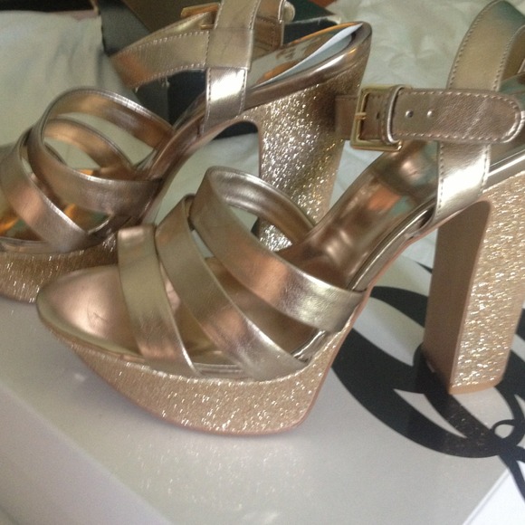 Traded for new balance shoes :)