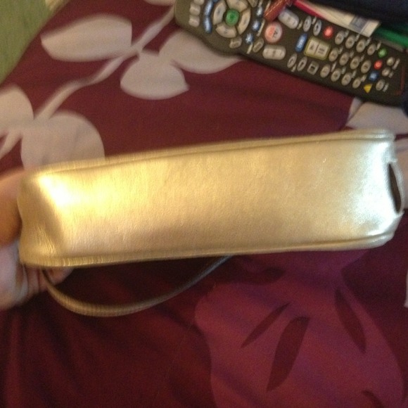 Small coach purse - Picture 4 of 4