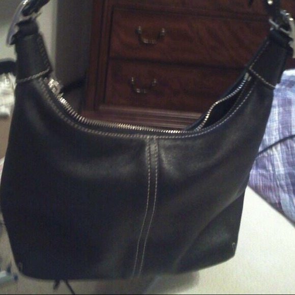 AUTHENTIC COACH LEATHER HOBO/SHOULDER DUFFLE BAG