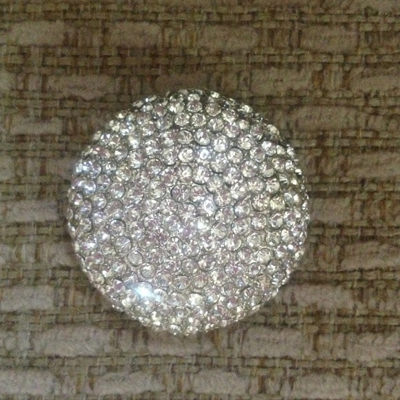 Ring - Picture 1 of 4