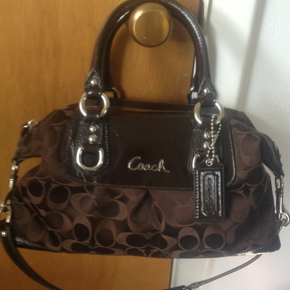Coach ashley satchel