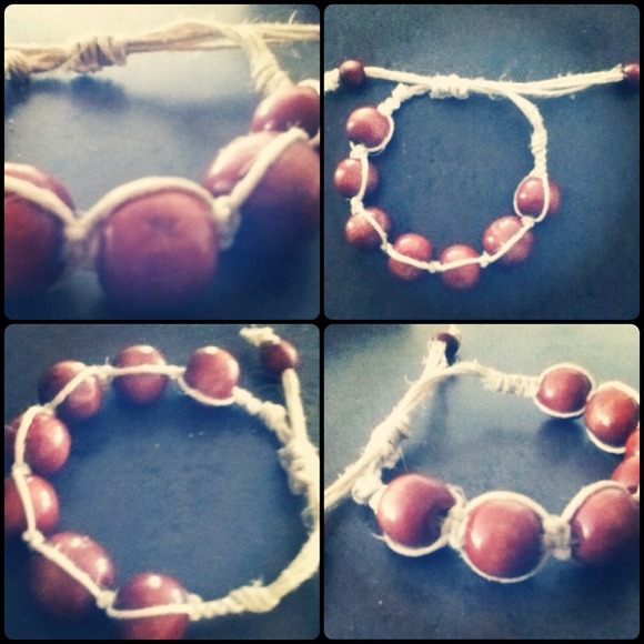 Simple_Chiqq Bracelets - Picture 3 of 4