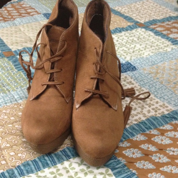 Ankle boots