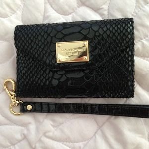 Michael Kors iPhone 4/4S wallet clutch
