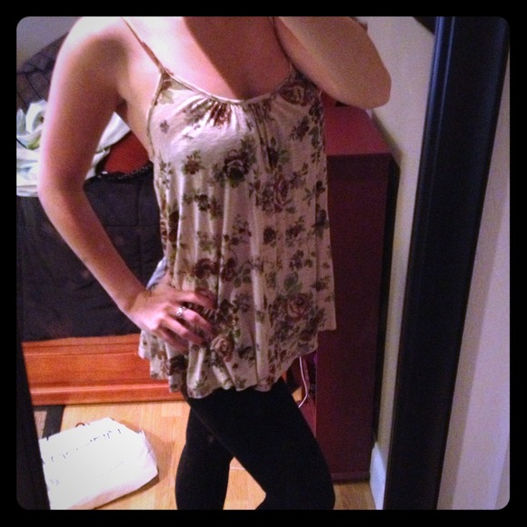 Floral flowing top