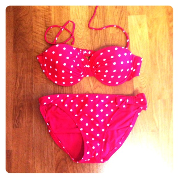 ☀Red and White Polka Dot Swimsuit