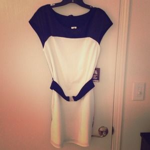 NEW EXPRESS knee length dress w/ belt look @ PICS