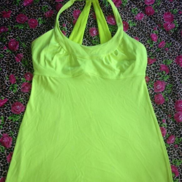 Lululemon Brand Authentic Scoop Me Up Tank! Ray!