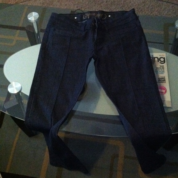 Denim - Picture 4 of 4