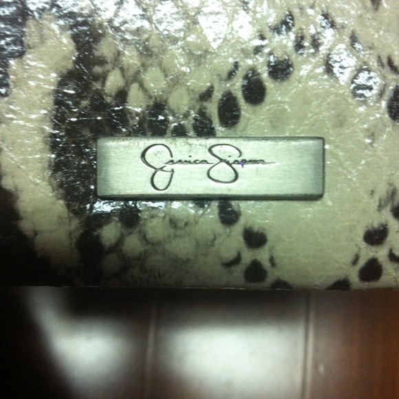 Jessica simpson wallet - Picture 3 of 3