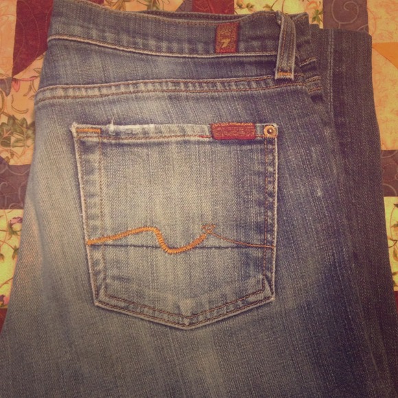 **SOLD IN BUNDLE**Seven for All Mankind jeans