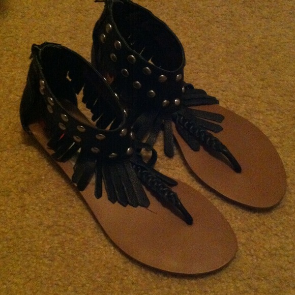 TRADE dolce vita sandals & sequined ribbon collar