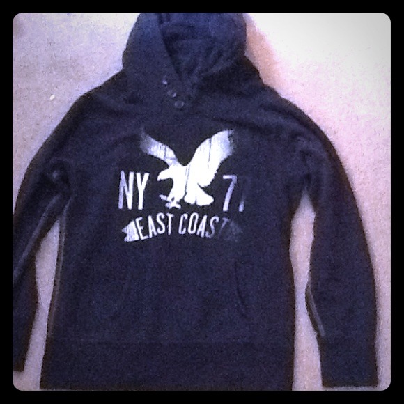 TRADED Soft and comfy American Eagle hoodie