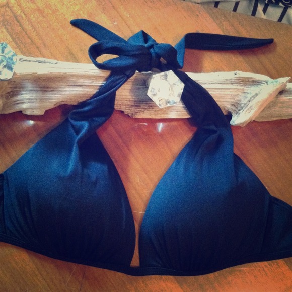 Victoria's Secret bikini top.