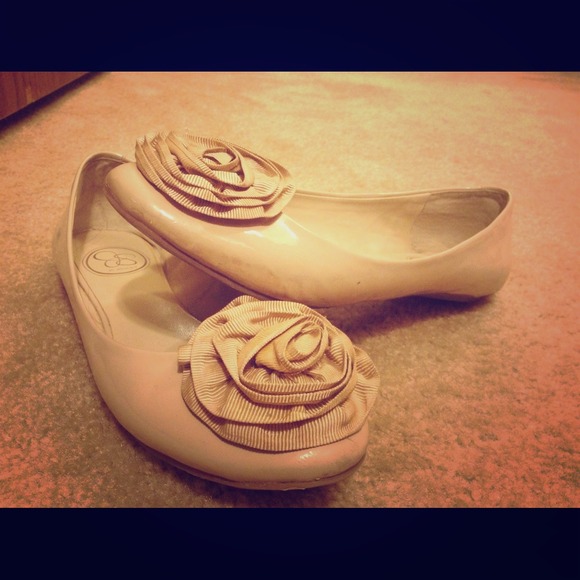 Jessica Simpson patent leather flats