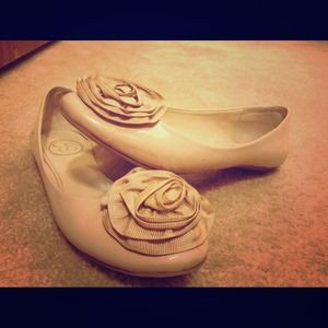 Jessica Simpson patent leather flats