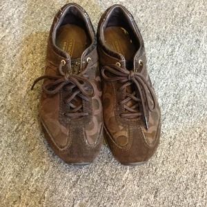 Used coach shoes