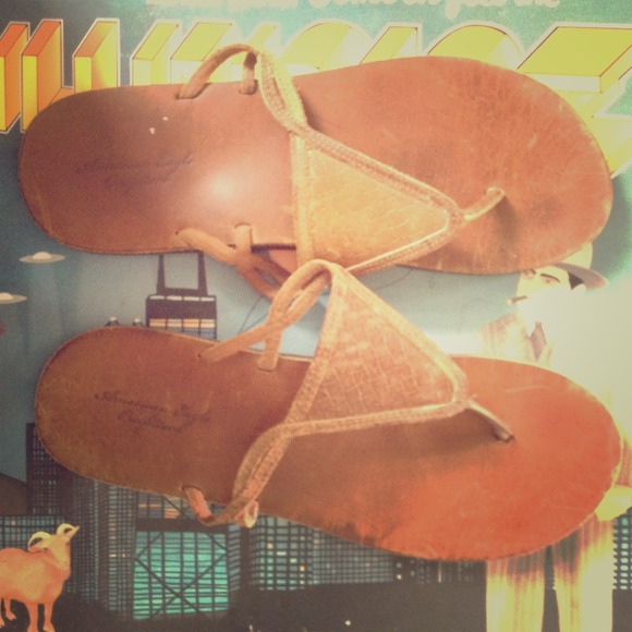 7.5 American Eagle Leather Sandals.