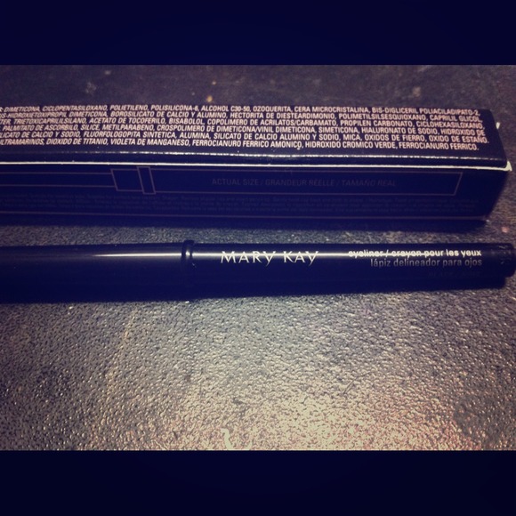 Mary Kay black eyeliner with sharper included