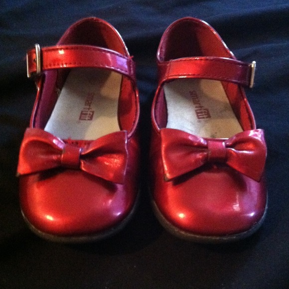 Red shoes for little girl