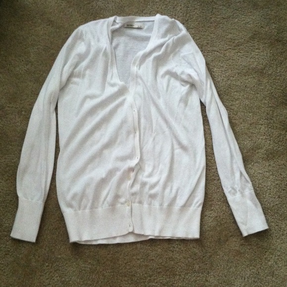 ❗❗SOLDWhite cardigan