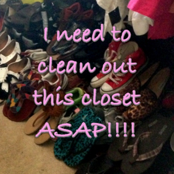 🎉CLEARANCE🎉I will be posting more shoes! - Picture 1 of 1