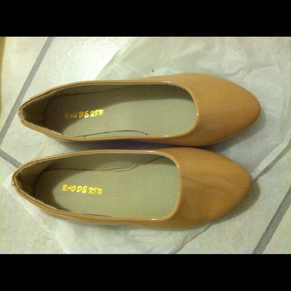 New nude flats! - Picture 1 of 1