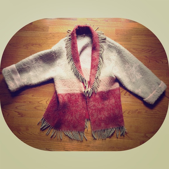 RESERVED! vintage oversized wool sweater! 💕