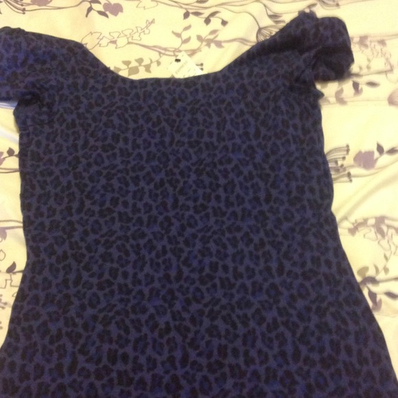 ****SOLD*****Express Top - Picture 3 of 3