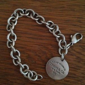 🎉price reduced!Authentic Tiffany and Co. Bracelet