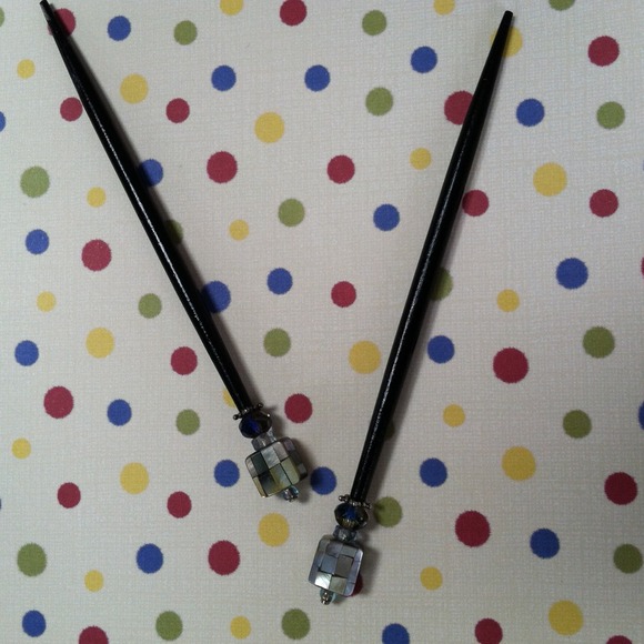 ❤Sold❤Beautiful Chinese chopstick style hair pins