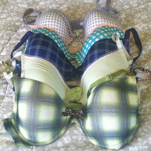 Five aerie bras in perfect condition!