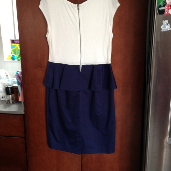 Alice + Olivia blue peplum dress - Picture 3 of 4